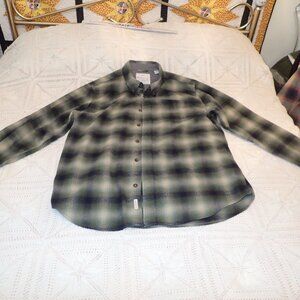 Men's Medium Green Flanned Button Down Shirt